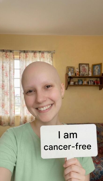 Today I write with a lighter heart: I am cancer-free. There were days of fear, trials, and uncertainty… but also faith, care, and a strength I didn’t know I possessed. I learned how quickly life can change and how hope, even when it seems small, finds a way to shine again. If you are facing a similar battle, please remember: you are not alone. Thank you for every kind thought and every gesture of support. Today I am celebrating life.  Today I write with a lighter heart: I am cancer-free. There were days of fear, trials, and uncertainty… but also faith, care, and a strength I didn’t know I possessed. I learned how quickly life can change and how hope, even when it seems small, finds a way to shine again. If you are facing a similar battle, please remember: you are not alone. Thank you for every kind thought and every gesture of support. Today I am celebrating life. Hello my queen, what a shared happiness! It’s incredible. I’m so happy for you. I never stopped your treatment and taking care of you, protecting you a lot from the sun. It’s truly wonderful. I wish you all the best. I’m sending you a shower of blessings with so much happiness for you. A hug and a kiss.